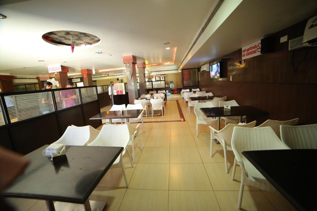 Kandy PLR Hotel Tirupati Restaurant